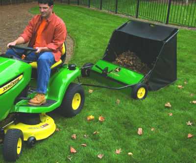 John Deere Tow-Behind Leaves Lawn Sweeper
